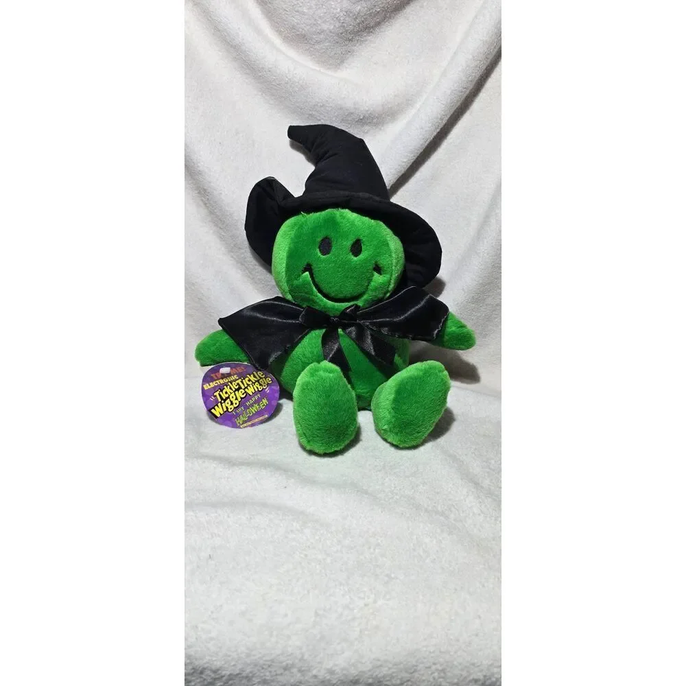 Smiley Halloween Electronic Tickle Wiggle Talking Green Witch toy